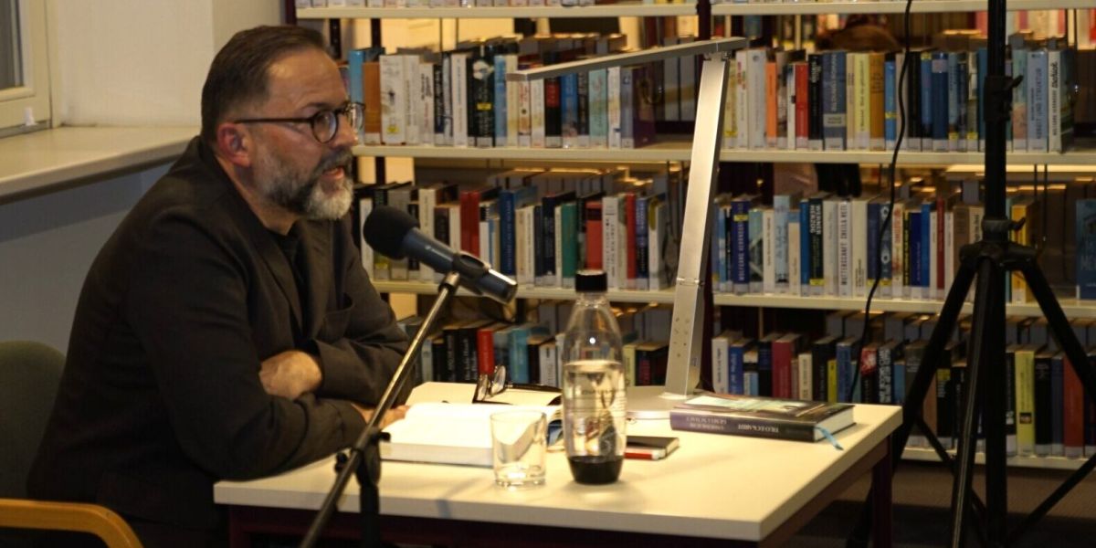 IN Eckardt Mann Lesung 1