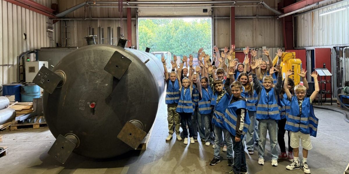 Schulklasse 5b zu Besuch bei Huch Behälterbau