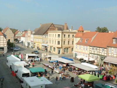 Panoramabild des Wochenmarkt in Kyritz