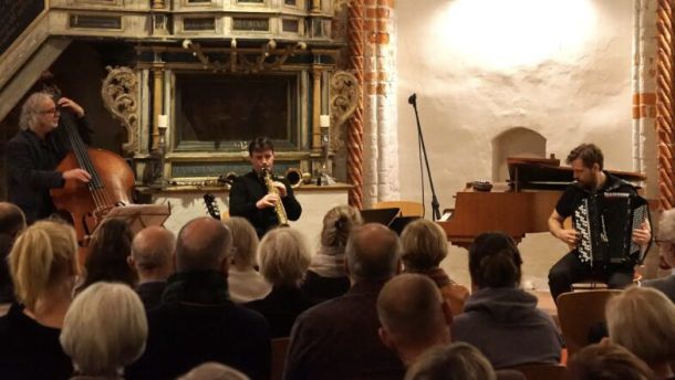 Längst mehr als ein Geheimtipp in Neuruppin: Das unbändige Trio Laccasax.
